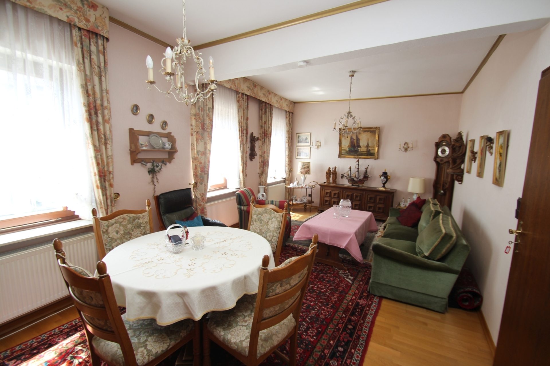 Immobilienangebot - Bonn - Alle - Mit 3D: Reihenmittelhaus mit viel Potenzial, 8 Zimmern & ca. 400 m² Grundstück in Bonn-Lannesdorf