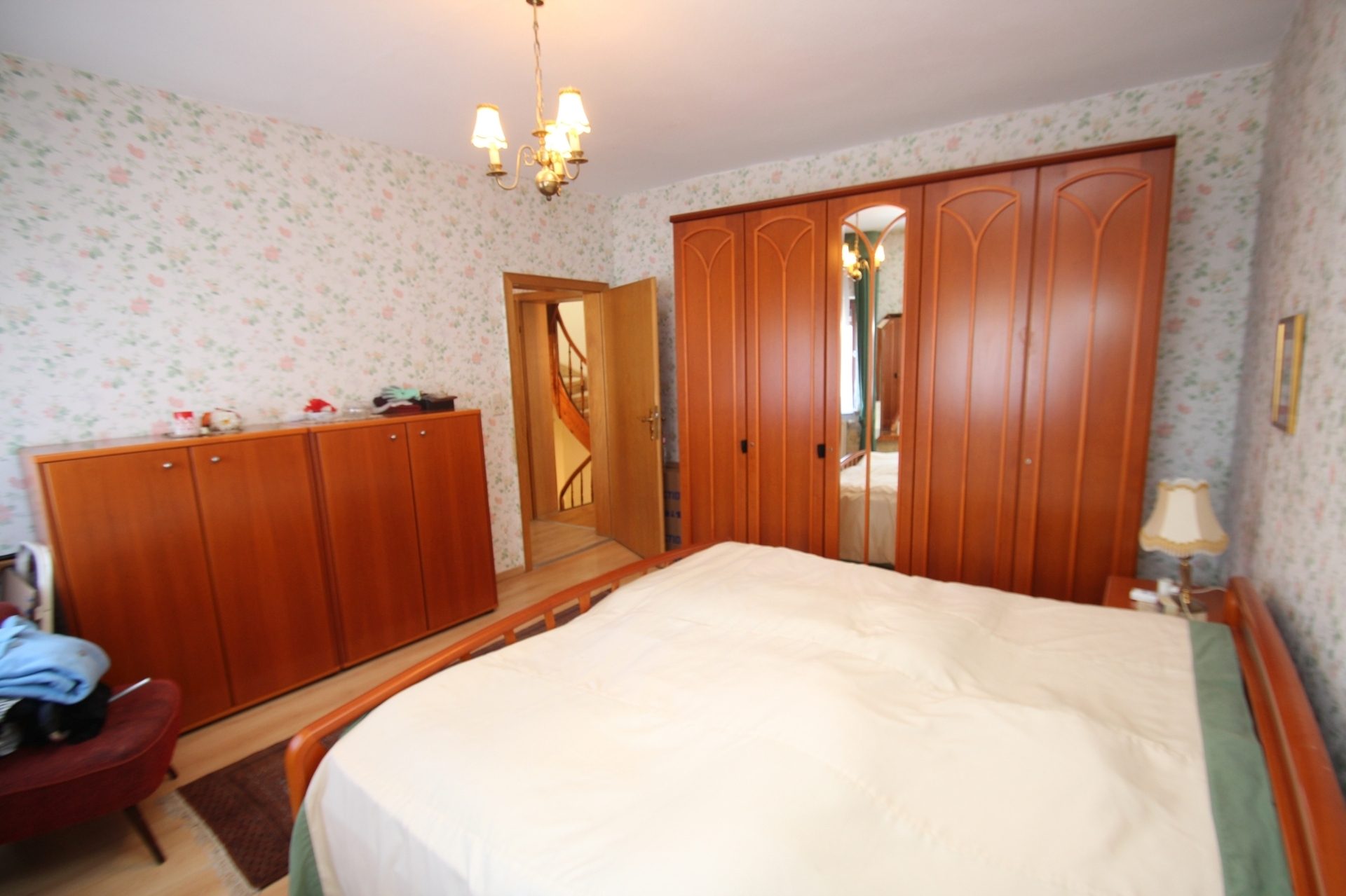 Immobilienangebot - Bonn - Alle - Mit 3D: Reihenmittelhaus mit viel Potenzial, 8 Zimmern & ca. 400 m² Grundstück in Bonn-Lannesdorf