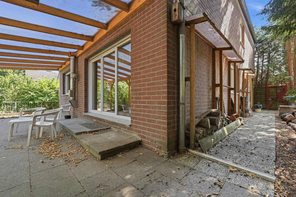 Immobilienangebot - Frechen - Alle - Mit 3D: Viel Platz- Zweifamilienhaus mit Garten in Frechen-Habbelrath!