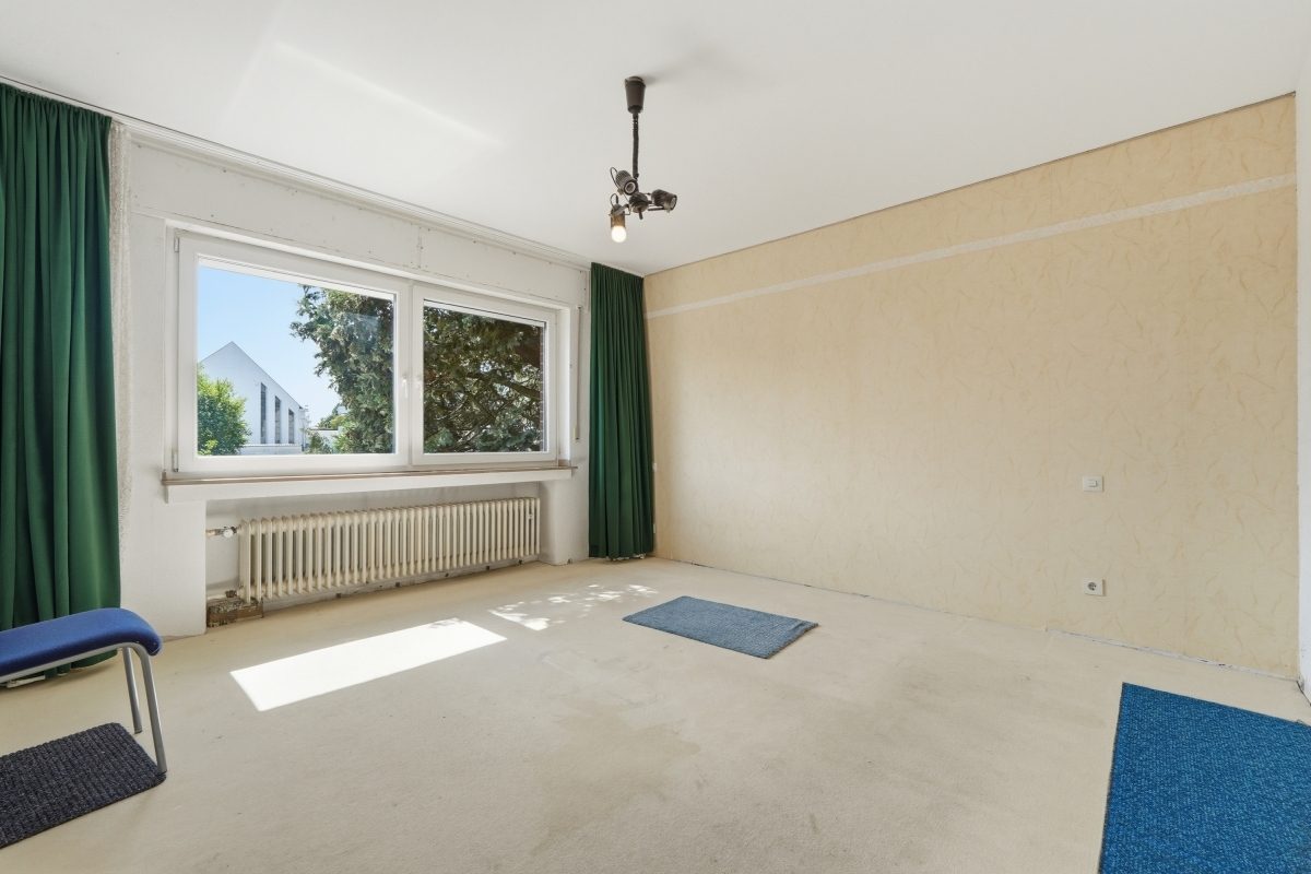 Immobilienangebot - Frechen - Alle - Mit 3D: Viel Platz- Zweifamilienhaus mit Garten in Frechen-Habbelrath!