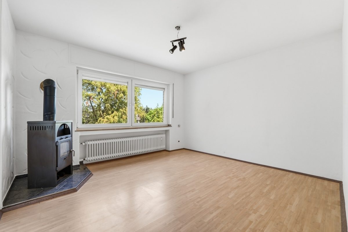Immobilienangebot - Frechen - Alle - Mit 3D: Viel Platz- Zweifamilienhaus mit Garten in Frechen-Habbelrath!