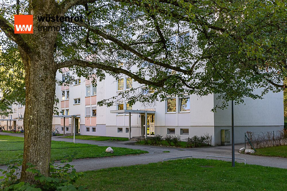Immobilienangebot - München / Aubing - Alle - 3 Zimmer mit Potential, Balkon und Keller umgeben von viel Grün. Nah am Westkreuz m. S-Bahn.