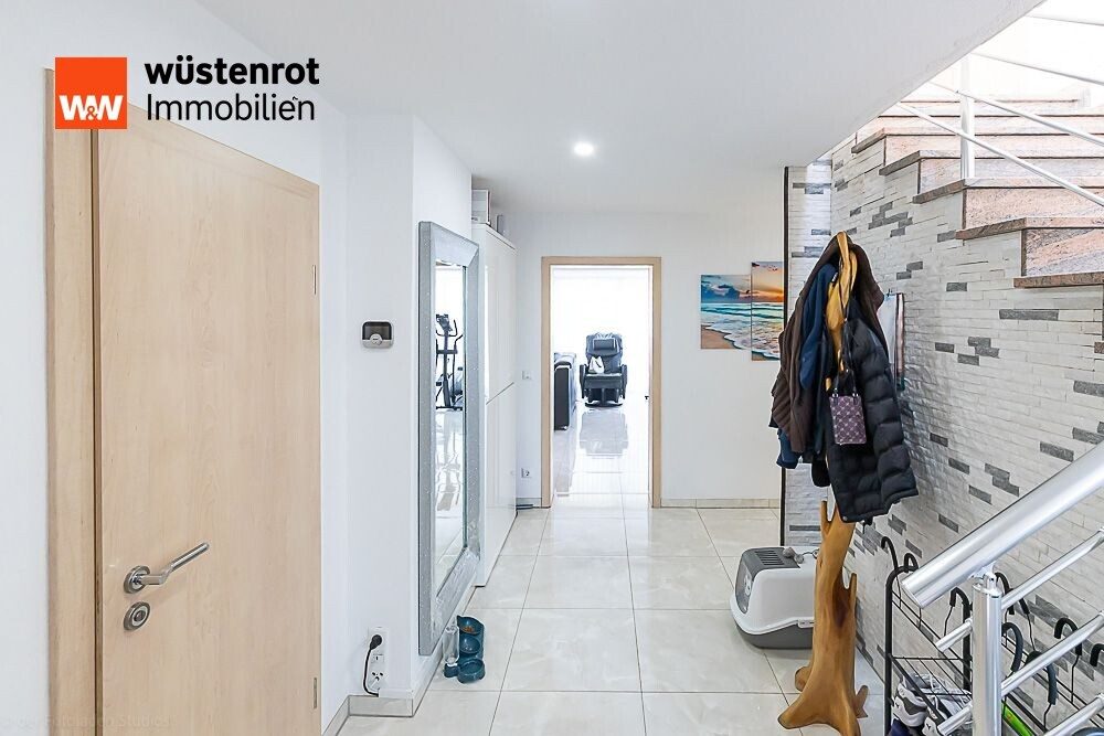 Immobilienangebot - Geretsried - Alle - Renoviertes Juwel in Geretsried in top Lage und Zustand. Ihr bezugsfertiges Traumhaus! Grund 622 m².