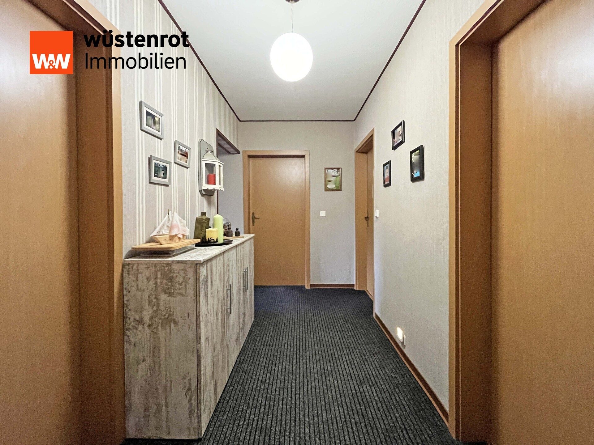 Immobilienangebot - Anklam - Alle - WOHNEN AUF EINER EBENE: DOPPELHAUSHÄLFTE MIT KAMINOFEN + VOLLKELLER + GARAGE + STALL
