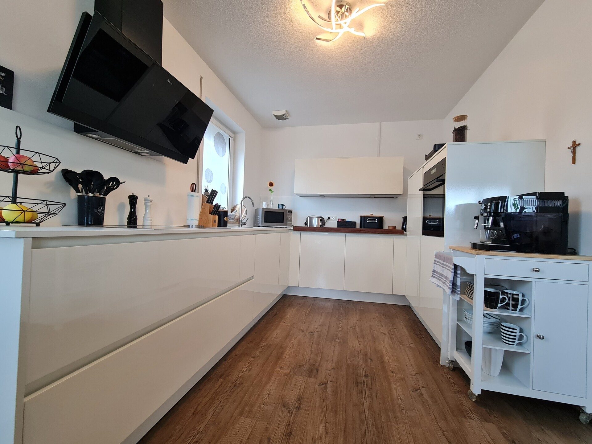 Immobilienangebot - Simbach - Alle - Tür auf - Herz rein!
Tolle, neuwertige 3-Zimmer-ETW (EG) super Lage, mega Terrasse und Garten, EBK..
