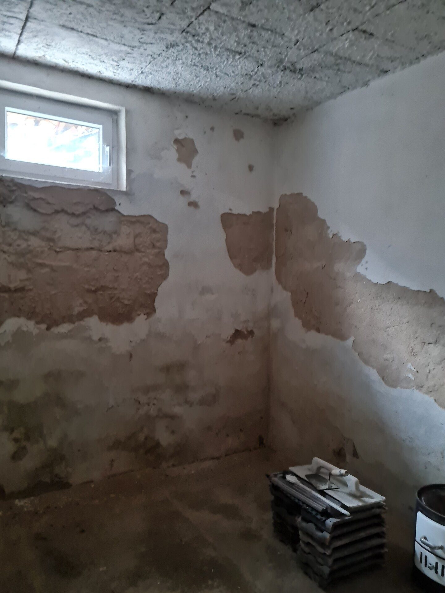 Immobilienangebot - Lam - Alle - Schnäppchen für Handwerker oder Investoren!
Sonniges, renovierungsbedürftiges EFH in schöner Lage.