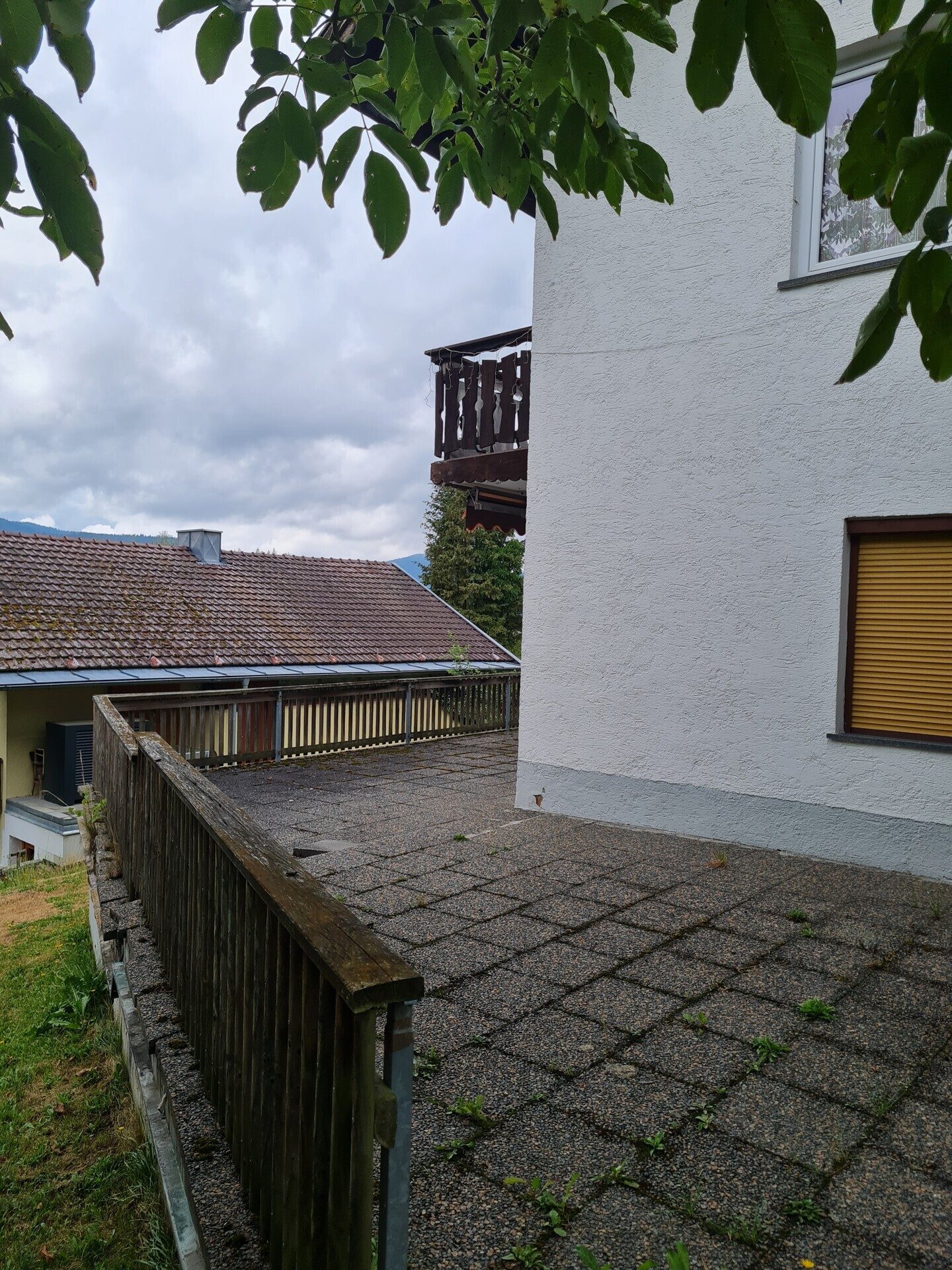 Immobilienangebot - Lam - Alle - Schnäppchen für Handwerker oder Investoren!
Sonniges, renovierungsbedürftiges EFH in schöner Lage.