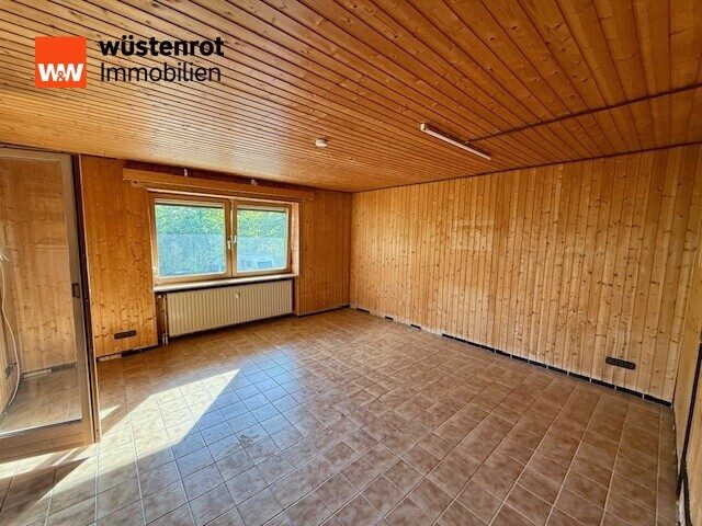 Immobilienangebot - Bruckmühl - Alle - Sanierungsobjekt für Handwerker: 3,5- bis 4-Zimmer-Wohnung mit ca. 110 m² Wohnfläche in Bruckmühl!