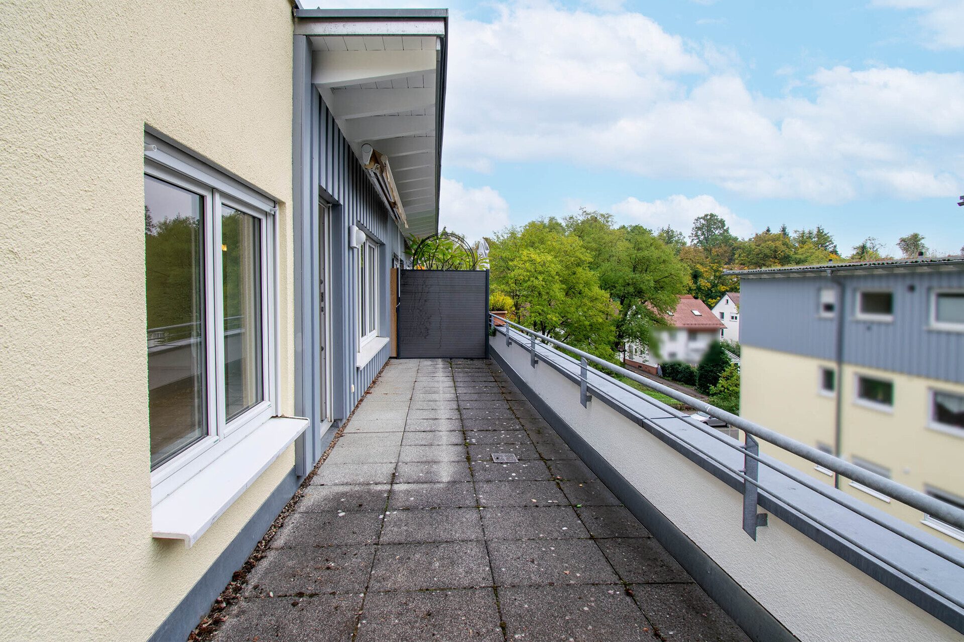 Immobilienangebot - Eislingen/Fils - Alle - Ein Zuhause zum Wohlfühlen: Helle 2-Zimmer-Whg. mit Dachterrasse und Tiefgaragenplatz