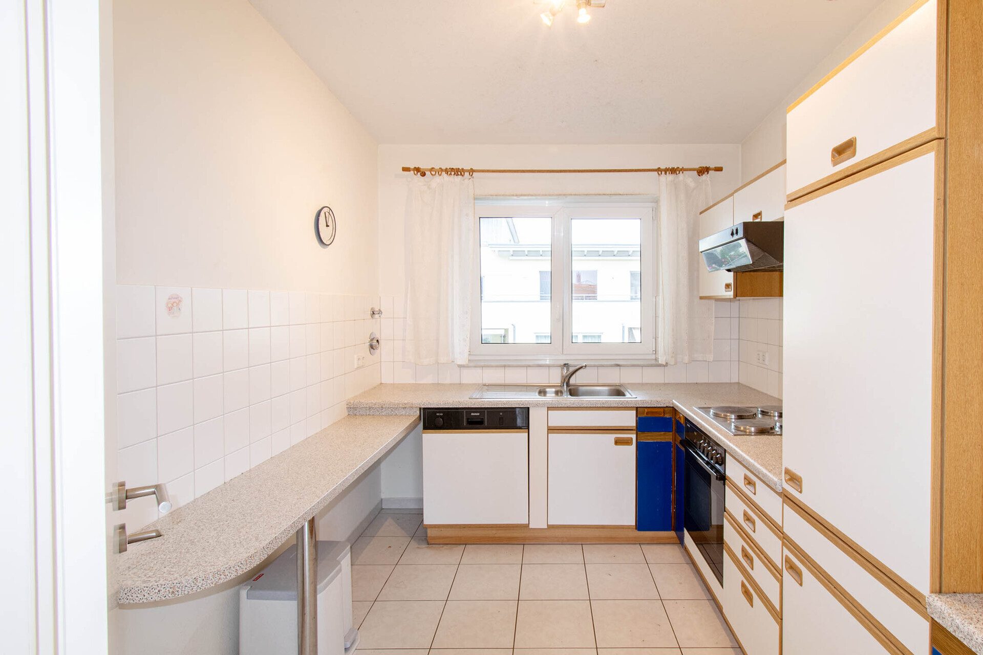 Immobilienangebot - Eislingen/Fils - Alle - Ein Zuhause zum Wohlfühlen: Helle 2-Zimmer-Whg. mit Dachterrasse und Tiefgaragenplatz