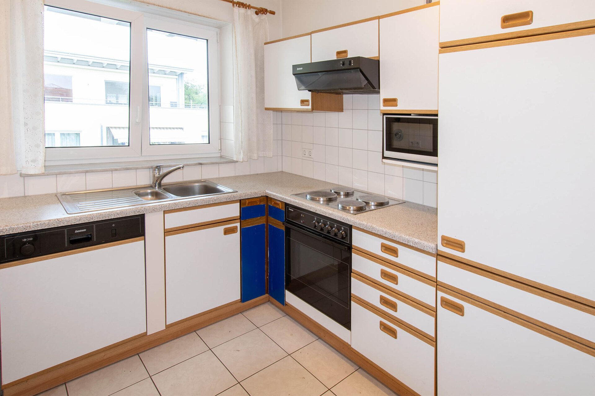 Immobilienangebot - Eislingen/Fils - Alle - Ein Zuhause zum Wohlfühlen: Helle 2-Zimmer-Whg. mit Dachterrasse und Tiefgaragenplatz