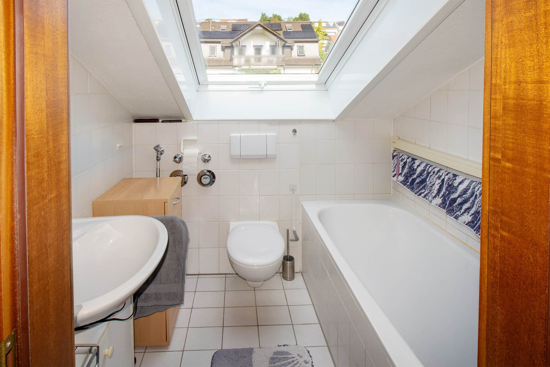 Immobilienangebot - Vaihingen/Enz - Alle - Fit für die Zukunft, 
Tolle 2 Zimmerdachgeschosswohnung mit TG-Stellplatz als Kapitalanlage