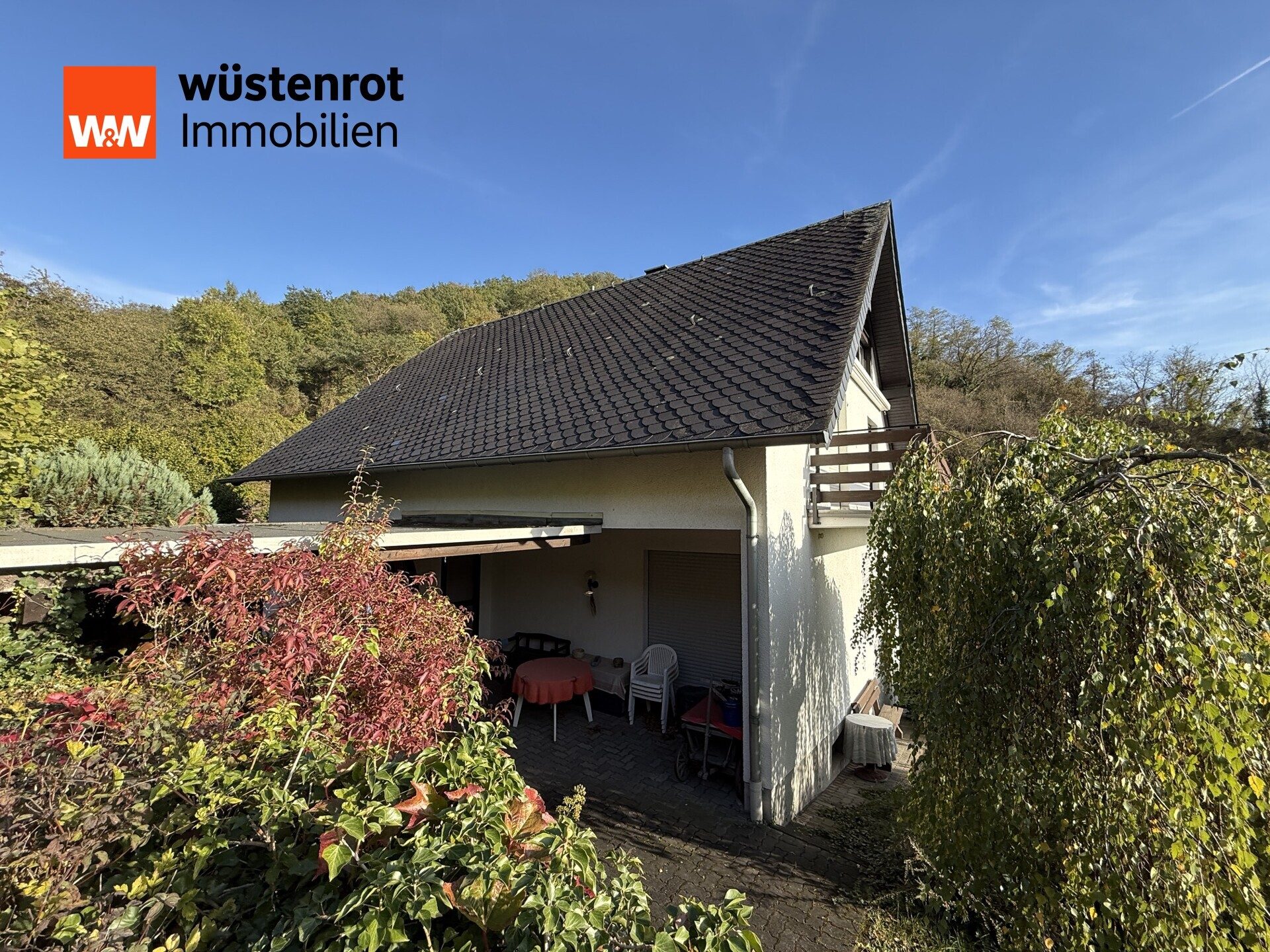 Immobilienangebot - Leutesdorf - Alle - Wohnen in den Weinbergen von Leutesdorf! Einfamilienhaus mit schönem Grundstück inmitten der Weinberge!