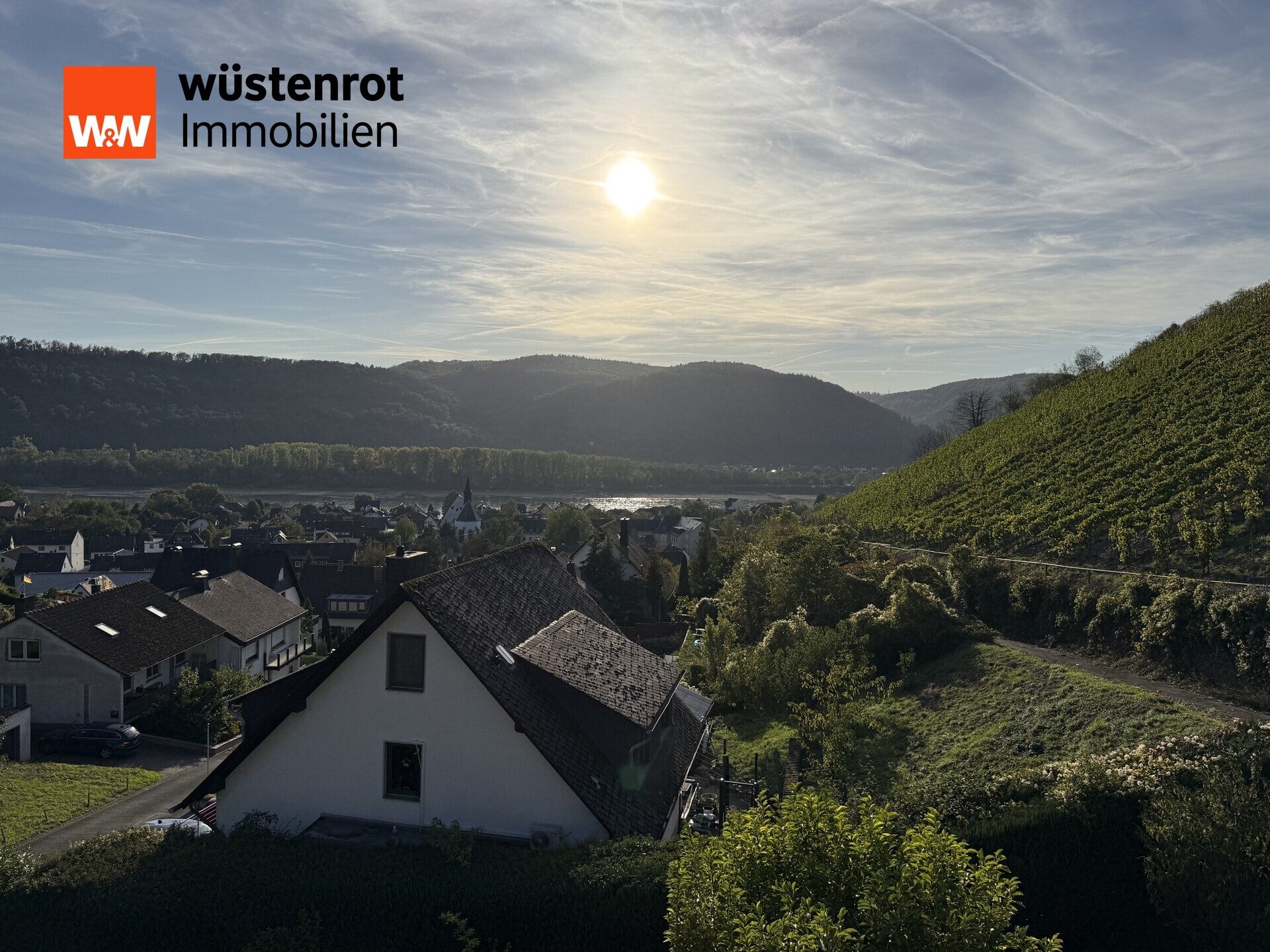 Immobilienangebot - Leutesdorf - Alle - Wohnen in den Weinbergen von Leutesdorf! Einfamilienhaus mit schönem Grundstück inmitten der Weinberge!