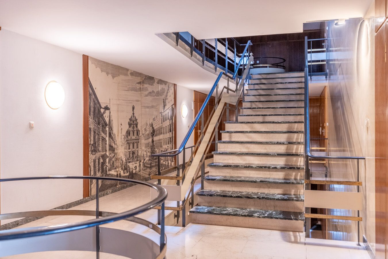 Immobilienangebot - Augsburg - Alle - Augsburg von oben – gemütliche Dachgeschosswohnung mit besonderem Charme