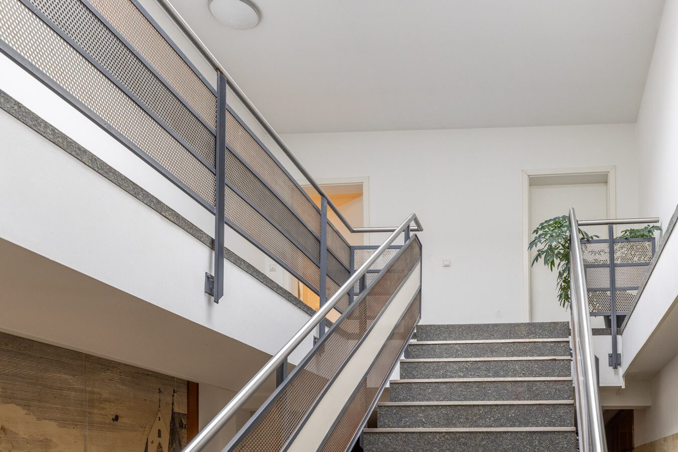 Immobilienangebot - Augsburg - Alle - Augsburg von oben – gemütliche Dachgeschosswohnung mit besonderem Charme