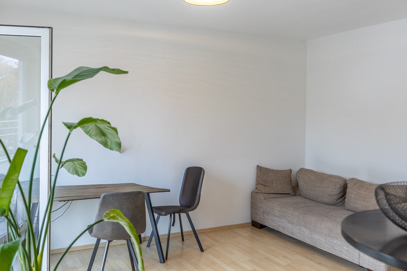 Immobilienangebot - Augsburg - Alle - Augsburg von oben – gemütliche Dachgeschosswohnung mit besonderem Charme