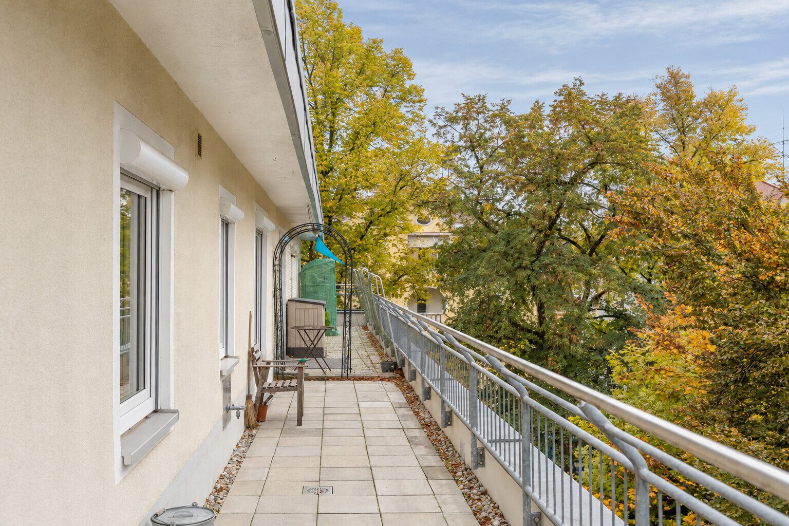 Immobilienangebot - Augsburg - Alle - Augsburg von oben – gemütliche Dachgeschosswohnung mit besonderem Charme