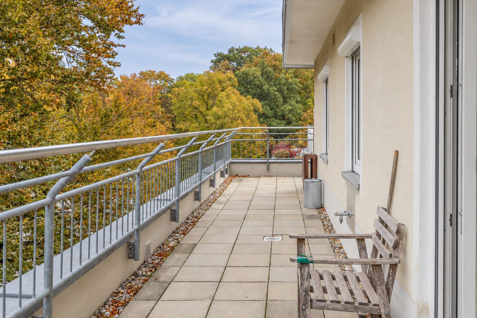 Immobilienangebot - Augsburg - Alle - Augsburg von oben – gemütliche Dachgeschosswohnung mit besonderem Charme