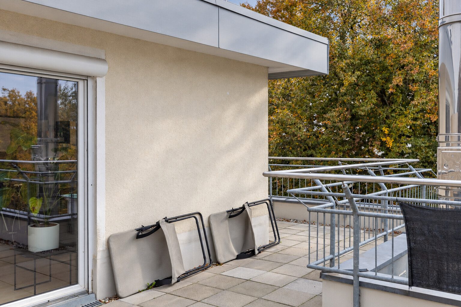 Immobilienangebot - Augsburg - Alle - Augsburg von oben – gemütliche Dachgeschosswohnung mit besonderem Charme