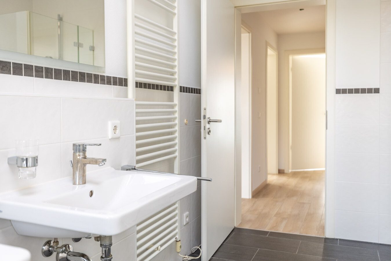 Immobilienangebot - Wolfratshausen - Alle - Modernes Familienheim im Herzen von Wolfratshausen – 6 Zimmer, offener Wohnessbereich und Vollkeller