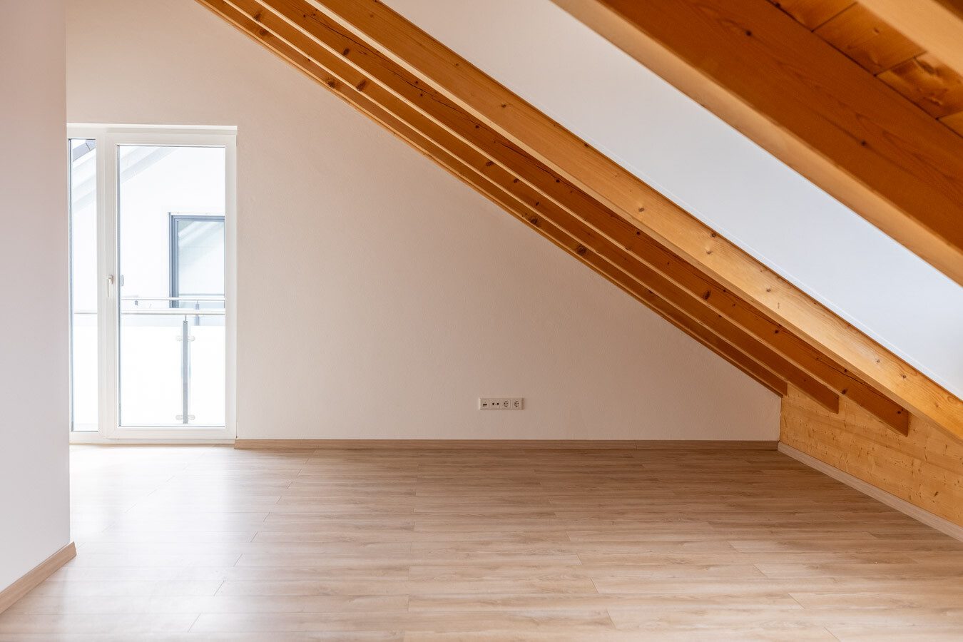 Immobilienangebot - Wolfratshausen - Alle - Modernes Familienheim im Herzen von Wolfratshausen – 6 Zimmer, offener Wohnessbereich und Vollkeller