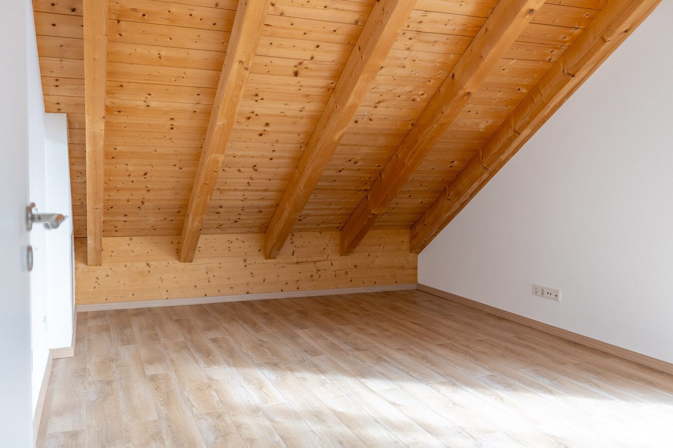 Immobilienangebot - Wolfratshausen - Alle - Modernes Familienheim im Herzen von Wolfratshausen – 6 Zimmer, offener Wohnessbereich und Vollkeller