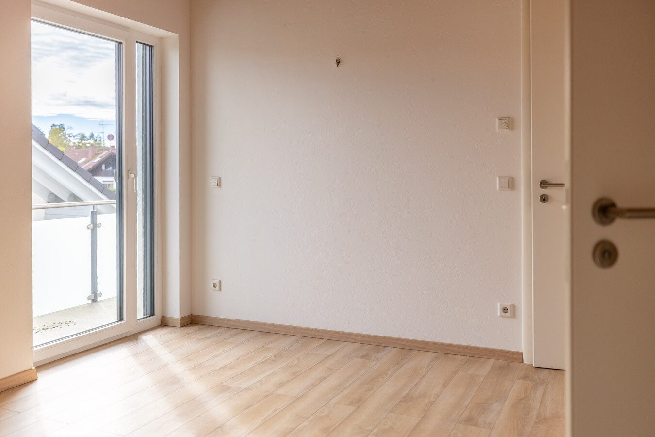 Immobilienangebot - Wolfratshausen - Alle - Modernes Familienheim im Herzen von Wolfratshausen – 6 Zimmer, offener Wohnessbereich und Vollkeller
