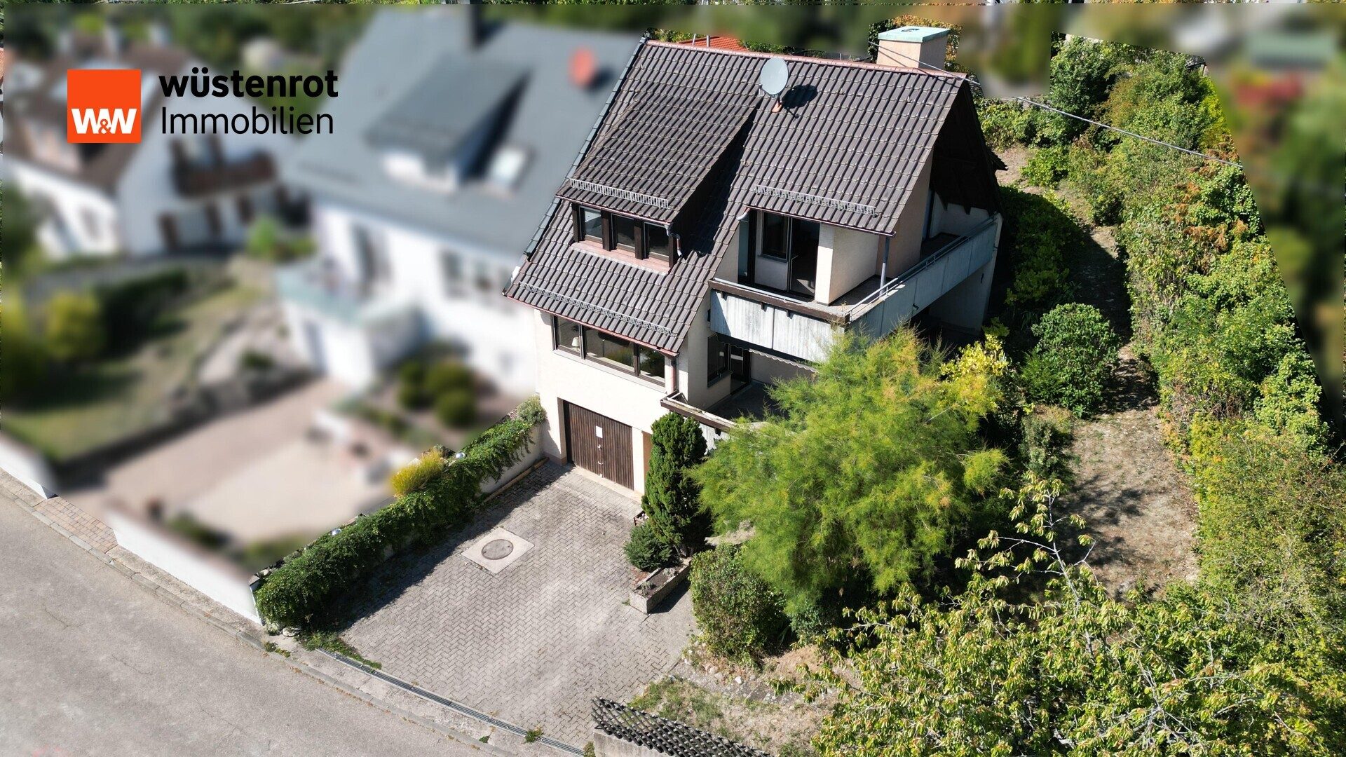 Immobilienangebot - Leonberg - Alle - Familienglück in Leonberg-Silberberg: Einfamilienhaus mit 3 Schlafzimmern, Garten, Terrasse & Balkon