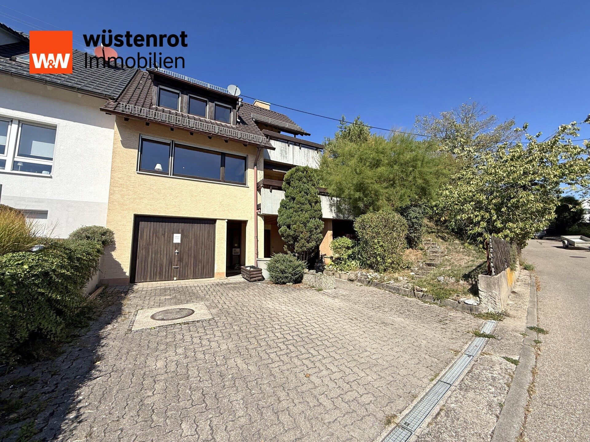 Immobilienangebot - Leonberg - Alle - Familienglück in Leonberg-Silberberg: Einfamilienhaus mit 3 Schlafzimmern, Garten, Terrasse & Balkon