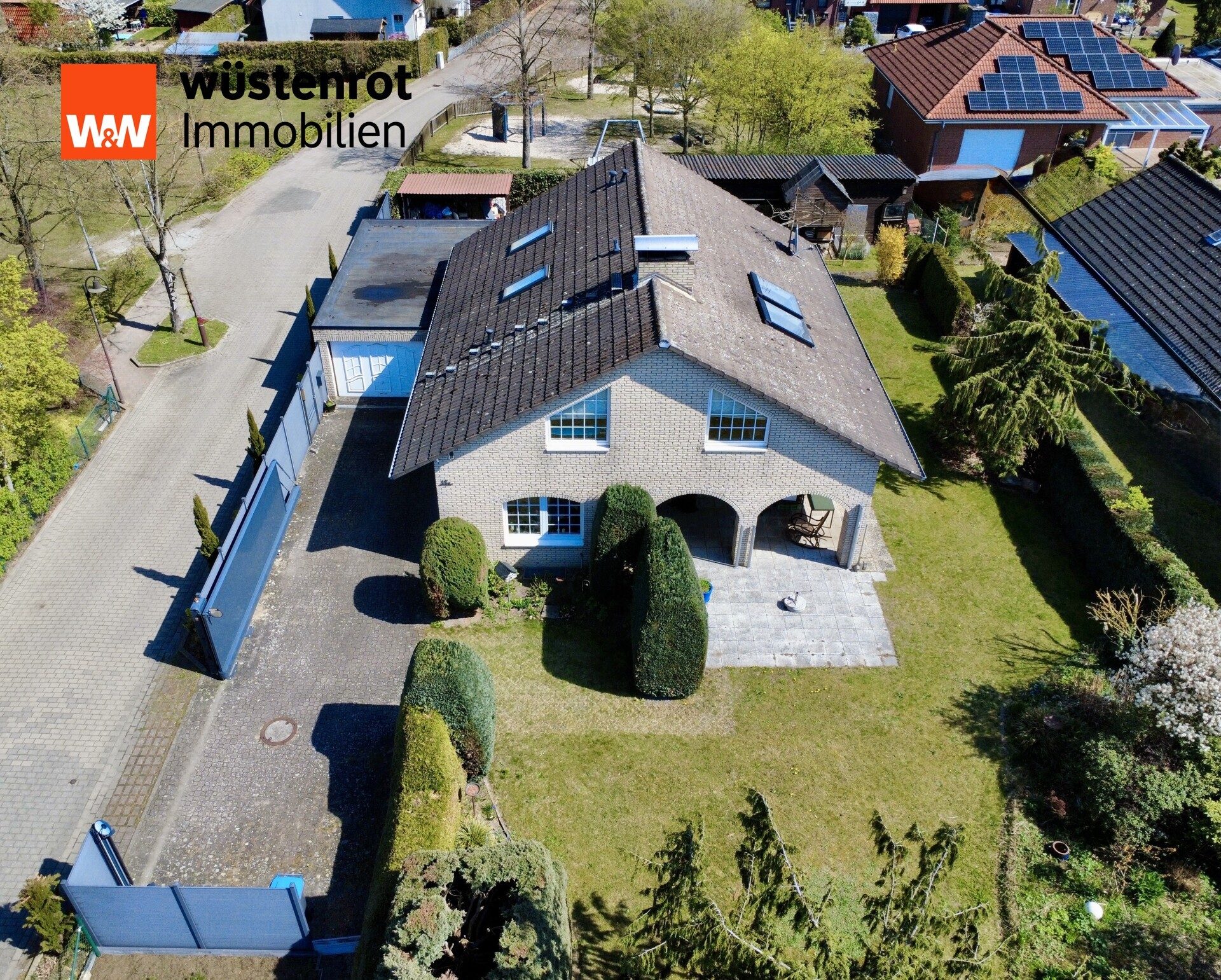 Immobilienangebot - Edemissen / Wipshausen - Alle - Haus zum Verlieben sucht neuen Eigentümer  - ANGEBOTSVERFAHREN