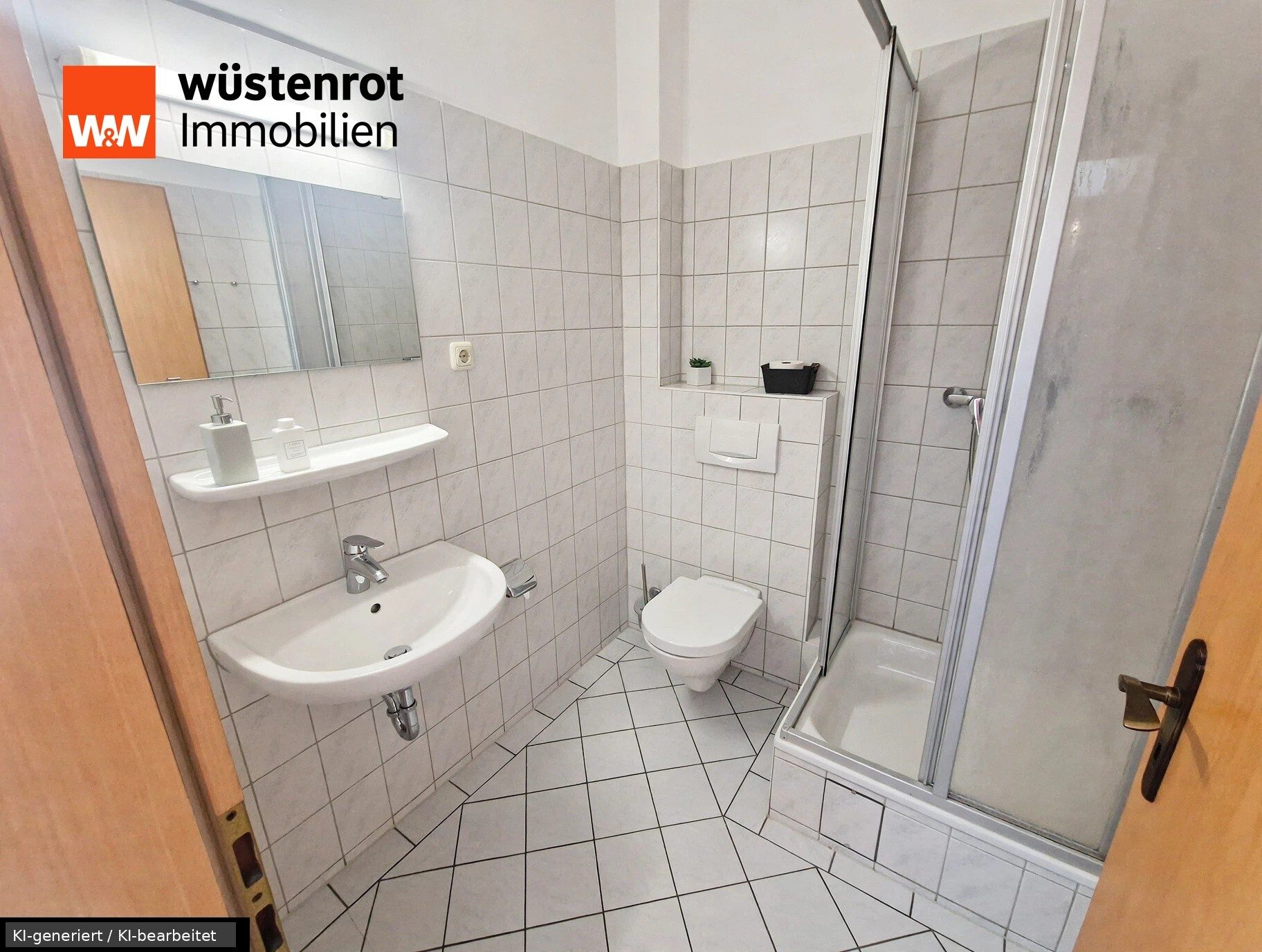 Immobilienangebot - Aschersleben - Alle - Aschersleben- Hotel + Gastro + Chefwohnung mit Balkon & eigenem privaten Pool- Hof, sofortiger Start möglich