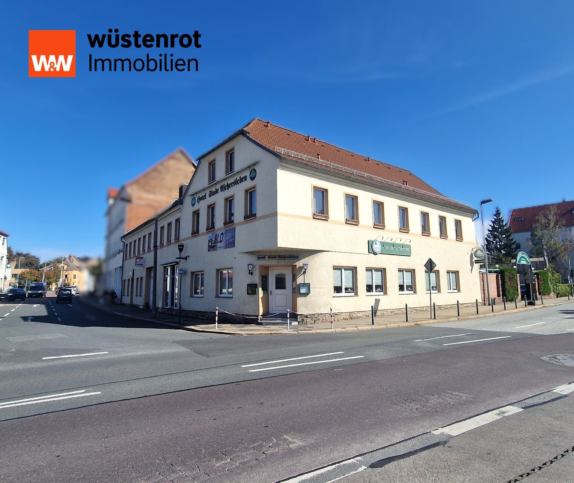 Immobilienangebot - Aschersleben - Alle - Aschersleben- Hotel + Gastro + Chefwohnung mit Balkon & eigenem privaten Pool- Hof, sofortiger Start möglich