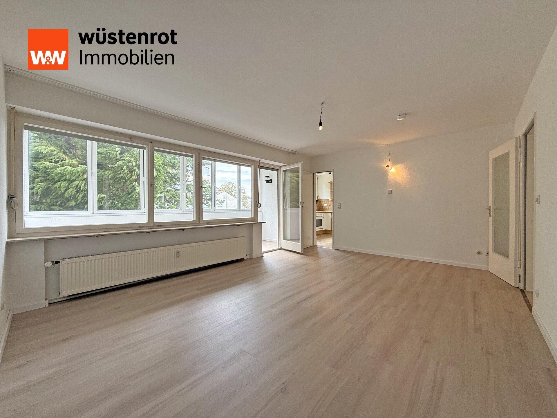 Immobilienangebot - Leonberg - Alle - Einziehen & wohlfühlen: Moderne 3-Zimmer-Wohnung mit Loggia & Außenstellplatz
