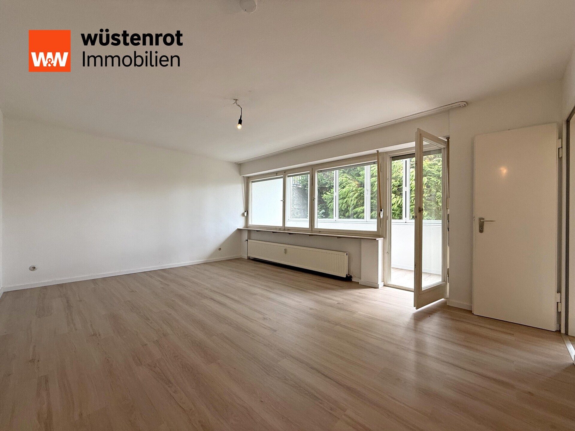 Immobilienangebot - Leonberg - Alle - Einziehen & wohlfühlen: Moderne 3-Zimmer-Wohnung mit Loggia & Außenstellplatz