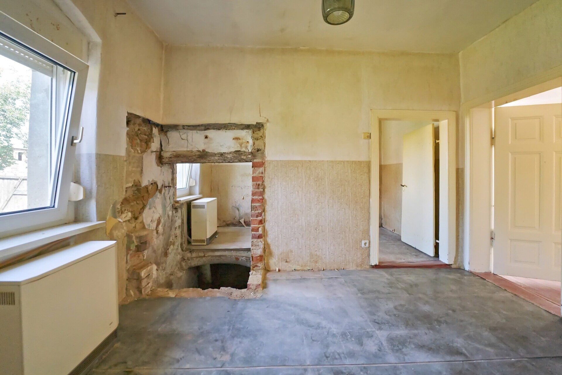 Immobilienangebot - Beiersdorf - Alle - Mini Resthof mit Scheune und Stallungen sowie Freifläche