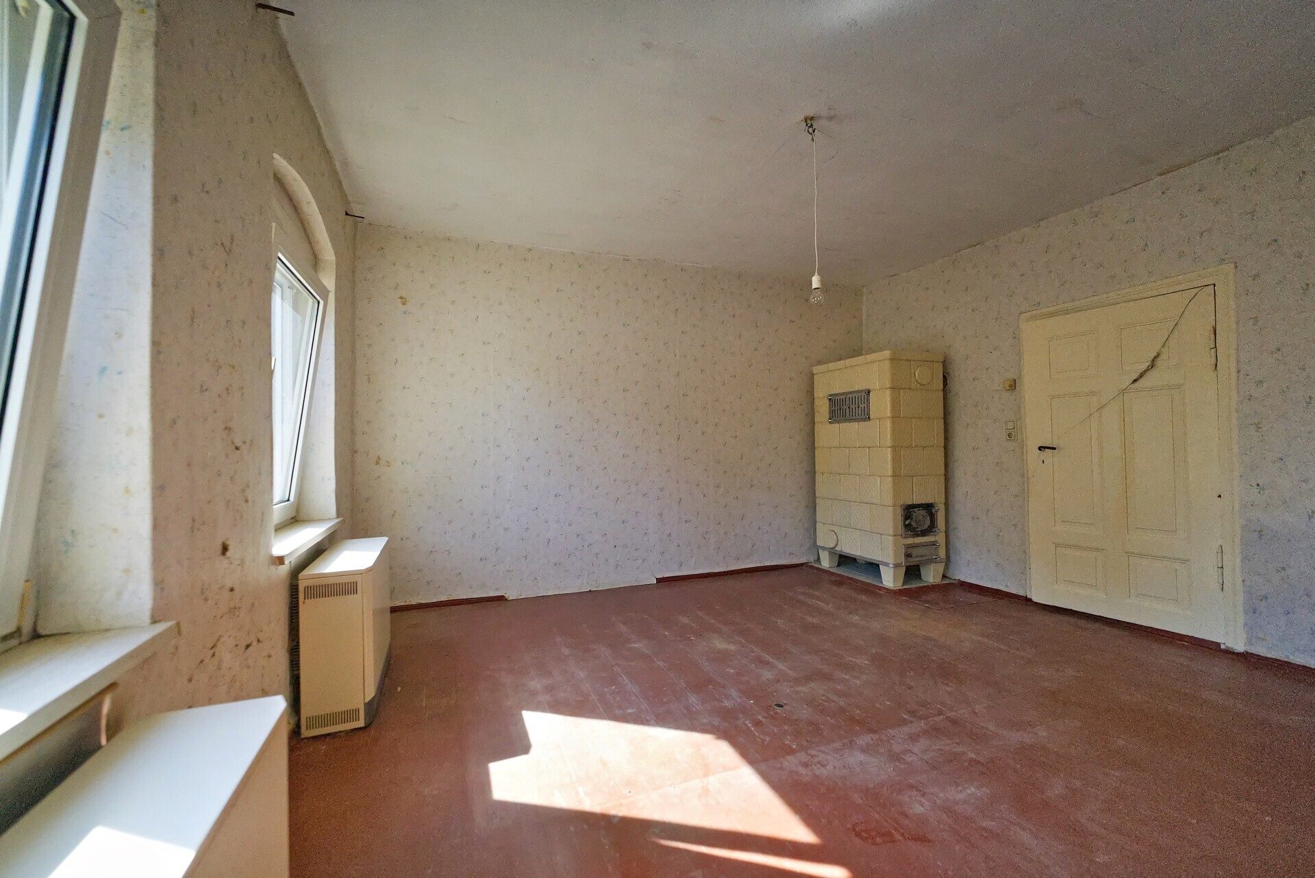 Immobilienangebot - Beiersdorf - Alle - Mini Resthof mit Scheune und Stallungen sowie Freifläche