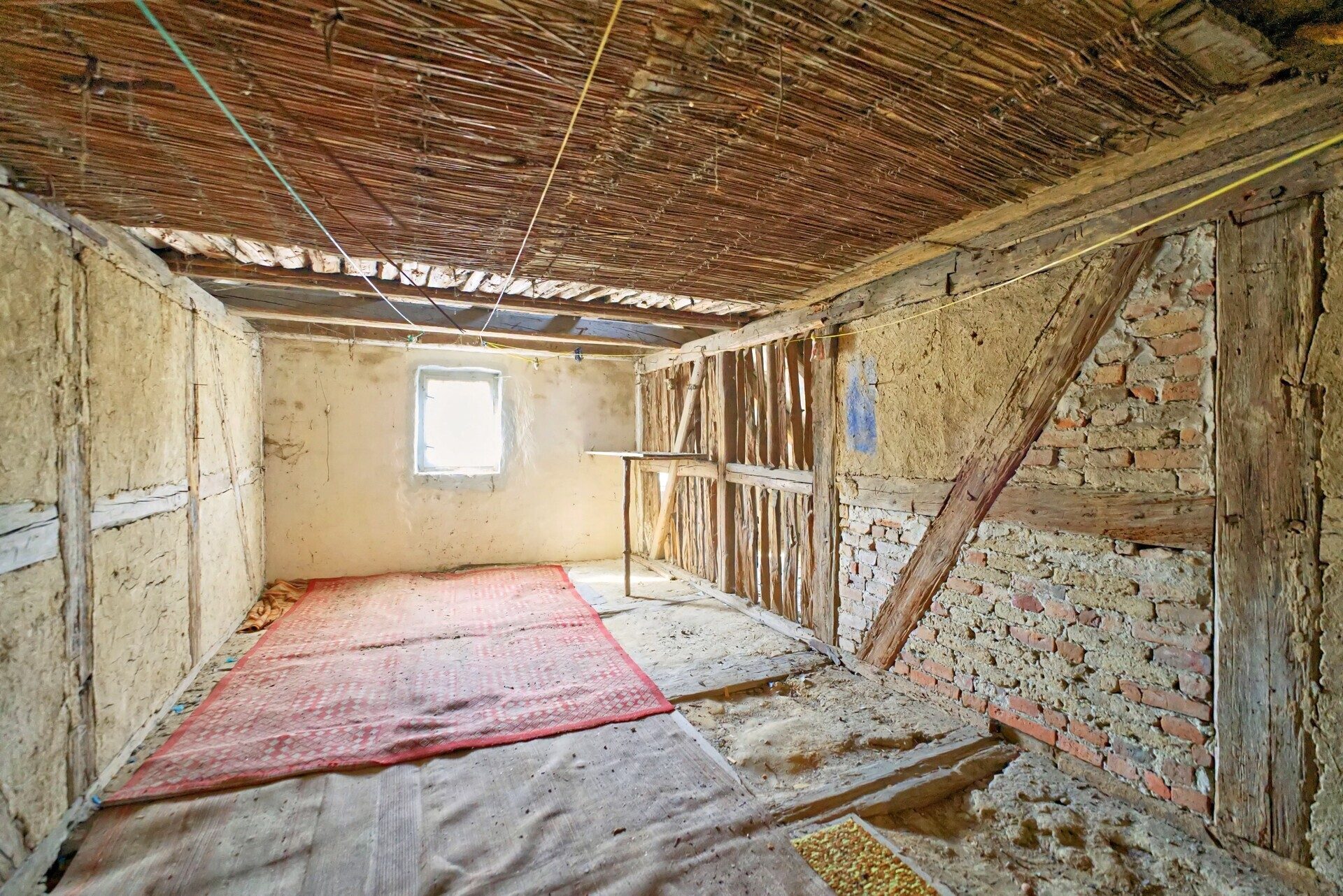 Immobilienangebot - Beiersdorf - Alle - Mini Resthof mit Scheune und Stallungen sowie Freifläche