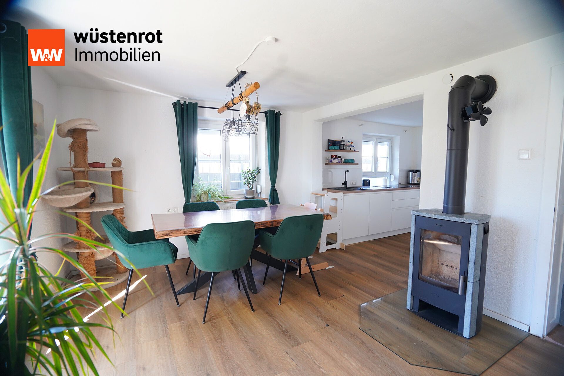 Immobilienangebot - Achstetten / Stetten - Alle - Viel Platz im und ums Haus und viel Potenzial in ruhiger und gleichzeitig zentraler Wohnlage.