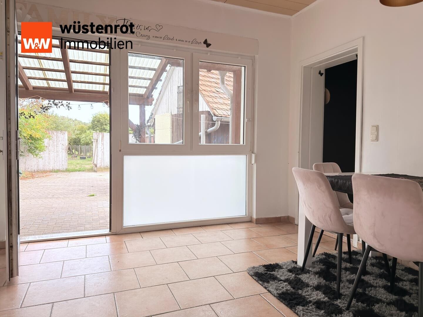 Immobilienangebot - Elbe-Parey / Güsen - Alle - Großzügiges Einfamilienhaus mit 1.357 m² Grundstück, Garten und separater Gewerbeeinheit