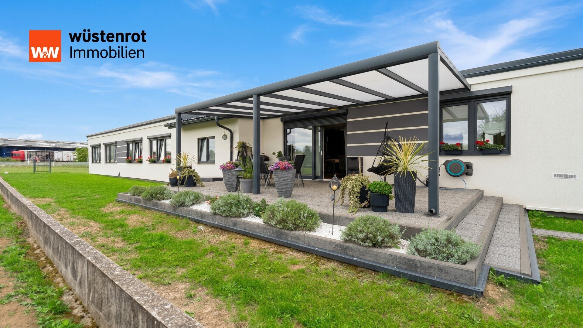 Immobilienangebot - Insingen - Alle - Wohnen, Arbeiten und Lagern - alles an einem Ort | Wohn- und Geschäftshaus in verkehrsgünstiger Lage