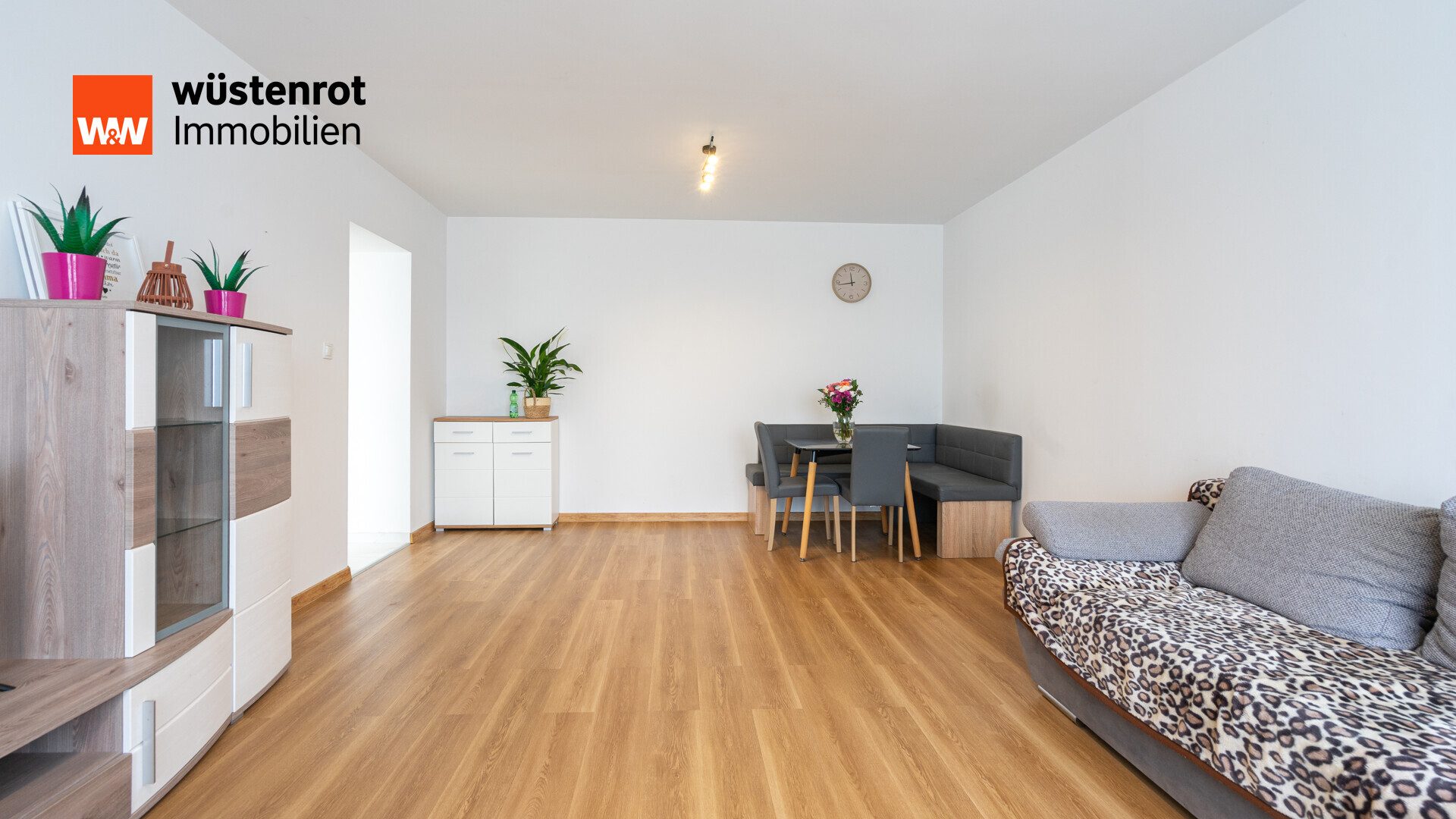 Immobilienangebot - Insingen - Alle - Wohnen, Arbeiten und Lagern - alles an einem Ort | Wohn- und Geschäftshaus in verkehrsgünstiger Lage