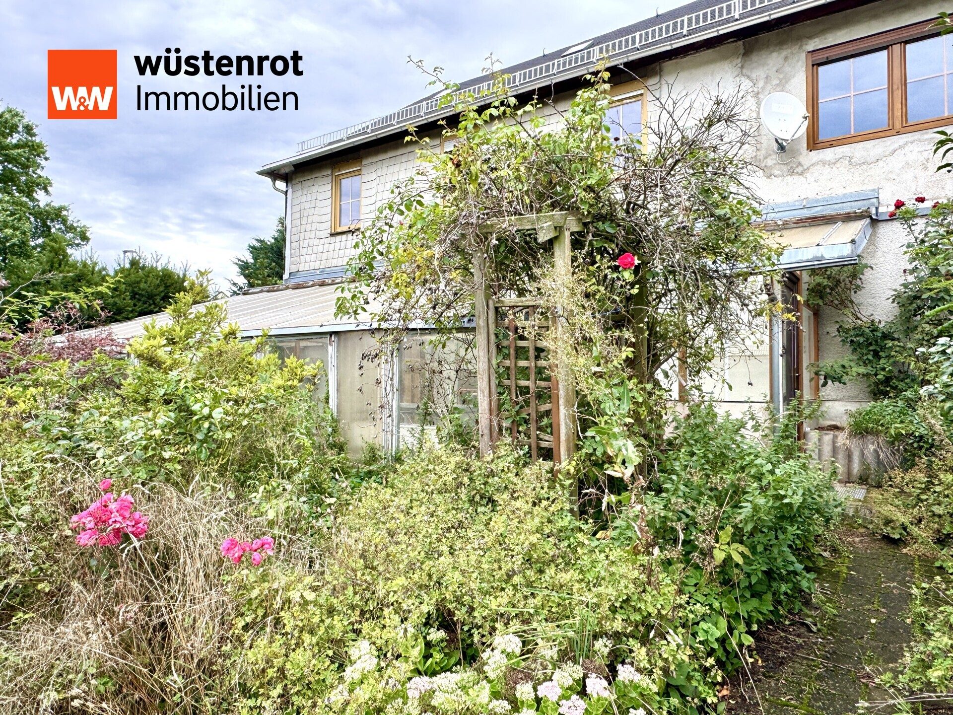 Immobilienangebot - Oederan / Schönerstädt - Alle - Eigenheim mit großer Scheune in ruhiger Lage von Oederan