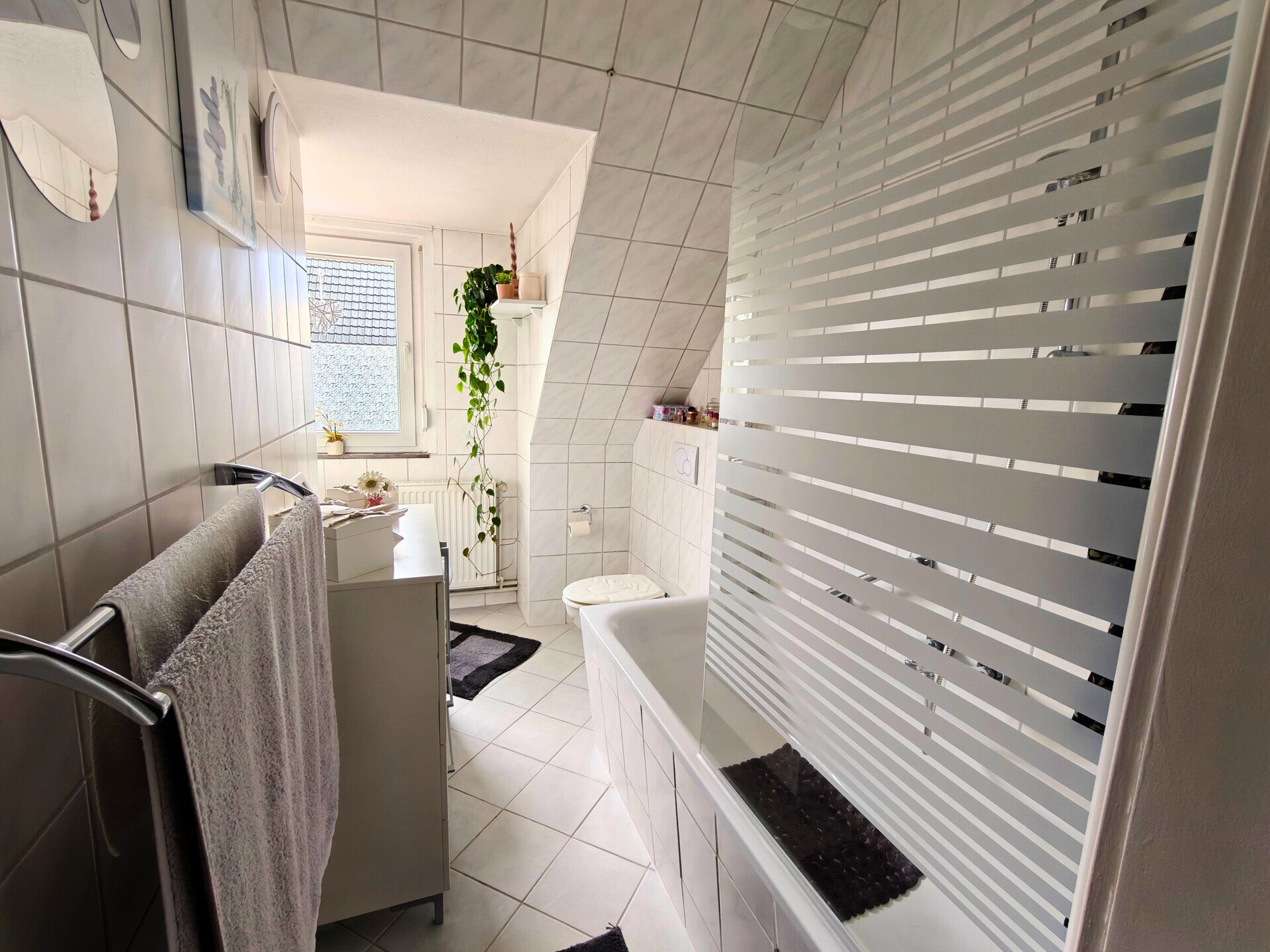 Immobilienangebot - Bielefeld - Alle - Charmante Eigentumswohnung mit zusätzlichen Nutzflächen in Bielefeld-Schildesche