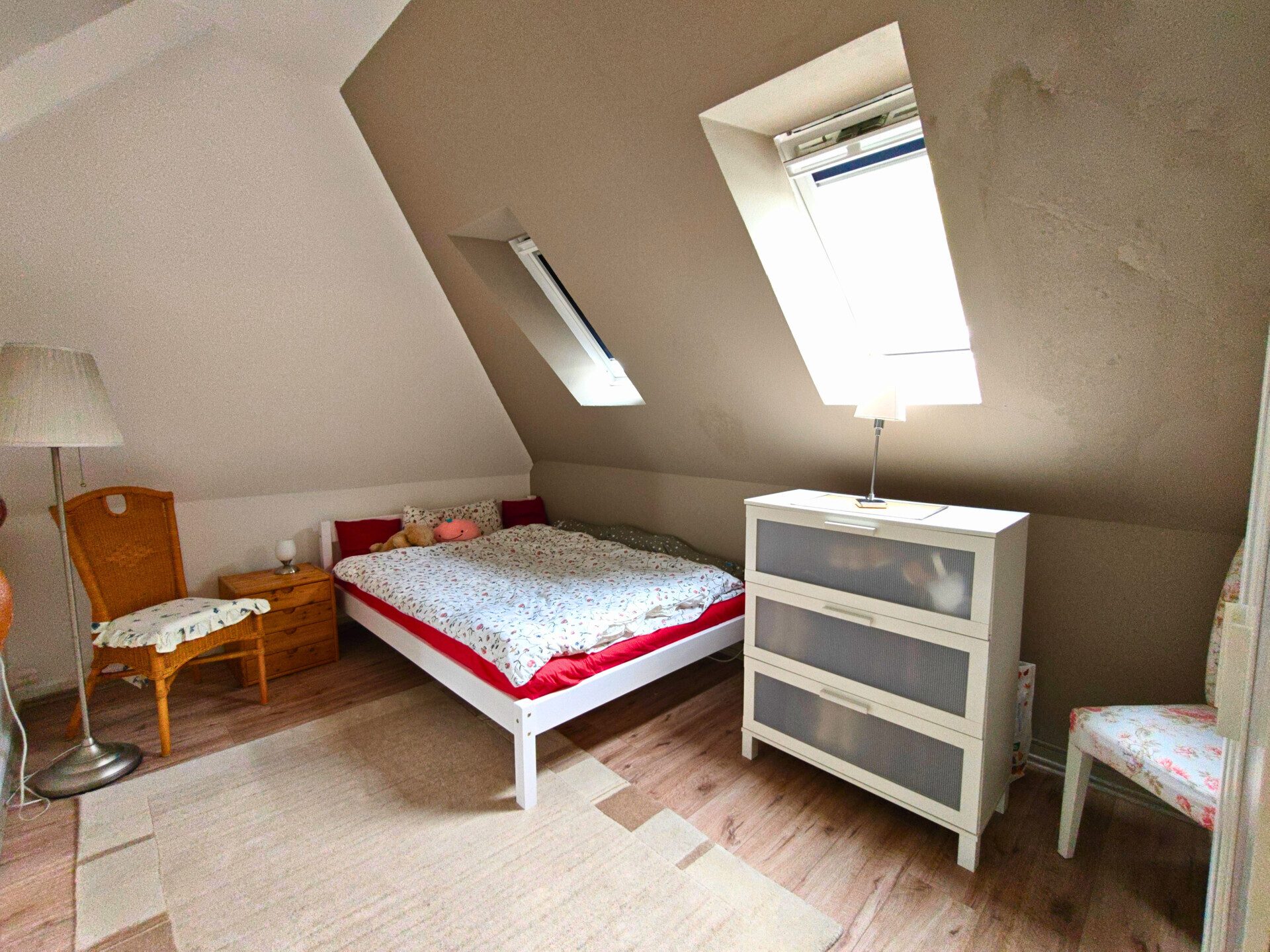 Immobilienangebot - Bielefeld - Alle - Charmante Eigentumswohnung mit zusätzlichen Nutzflächen in Bielefeld-Schildesche
