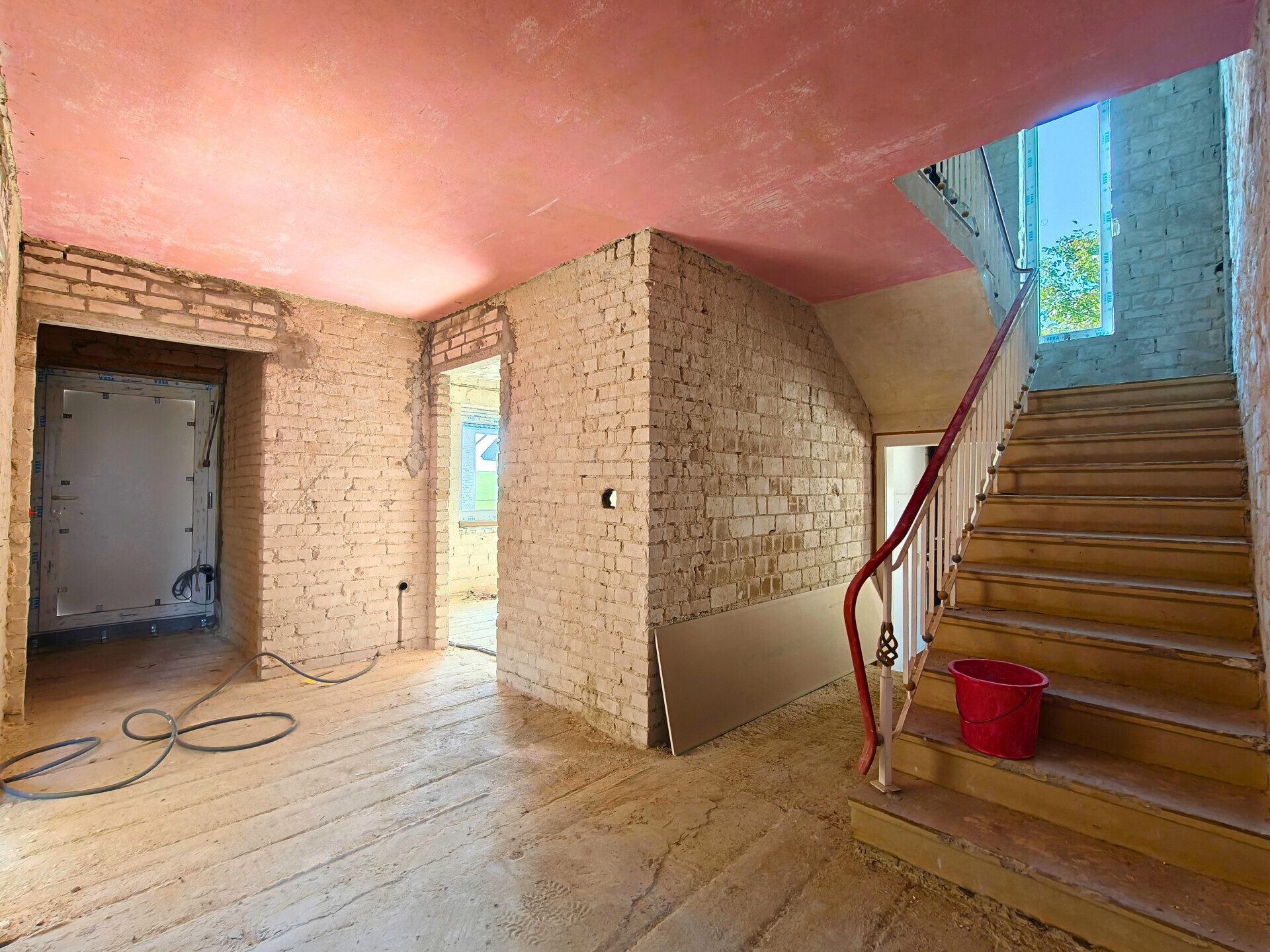 Immobilienangebot - Altenbeken - Alle - Großzügiges Wohnhaus mit weitläufigem Grundstück zur individuellen Fertigstellung in Altenbeken-Buke