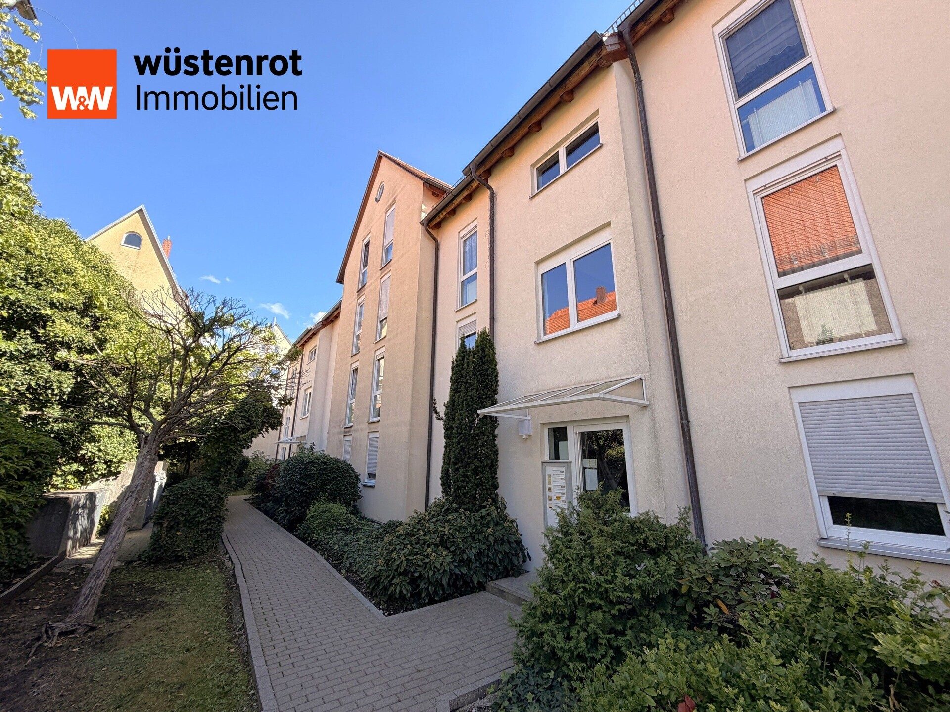 Immobilienangebot - Hersbruck - Alle - "Heiß begehrt"  Wohnung in gepflegter Citylage, 3,5 Zimmer, ca. 83 m², Balkon, Aufzug, TG-Stellplatz