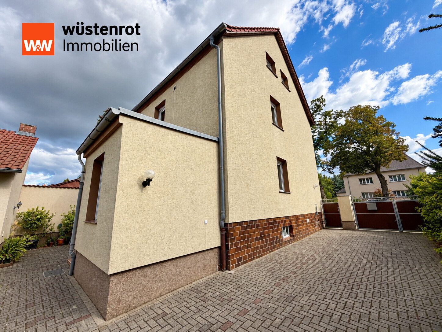 Immobilienangebot - Herzberg (Elster) - Alle - Familienglück mit viel Platz – Haus mit Garten, Keller, Garage & Nebengelass