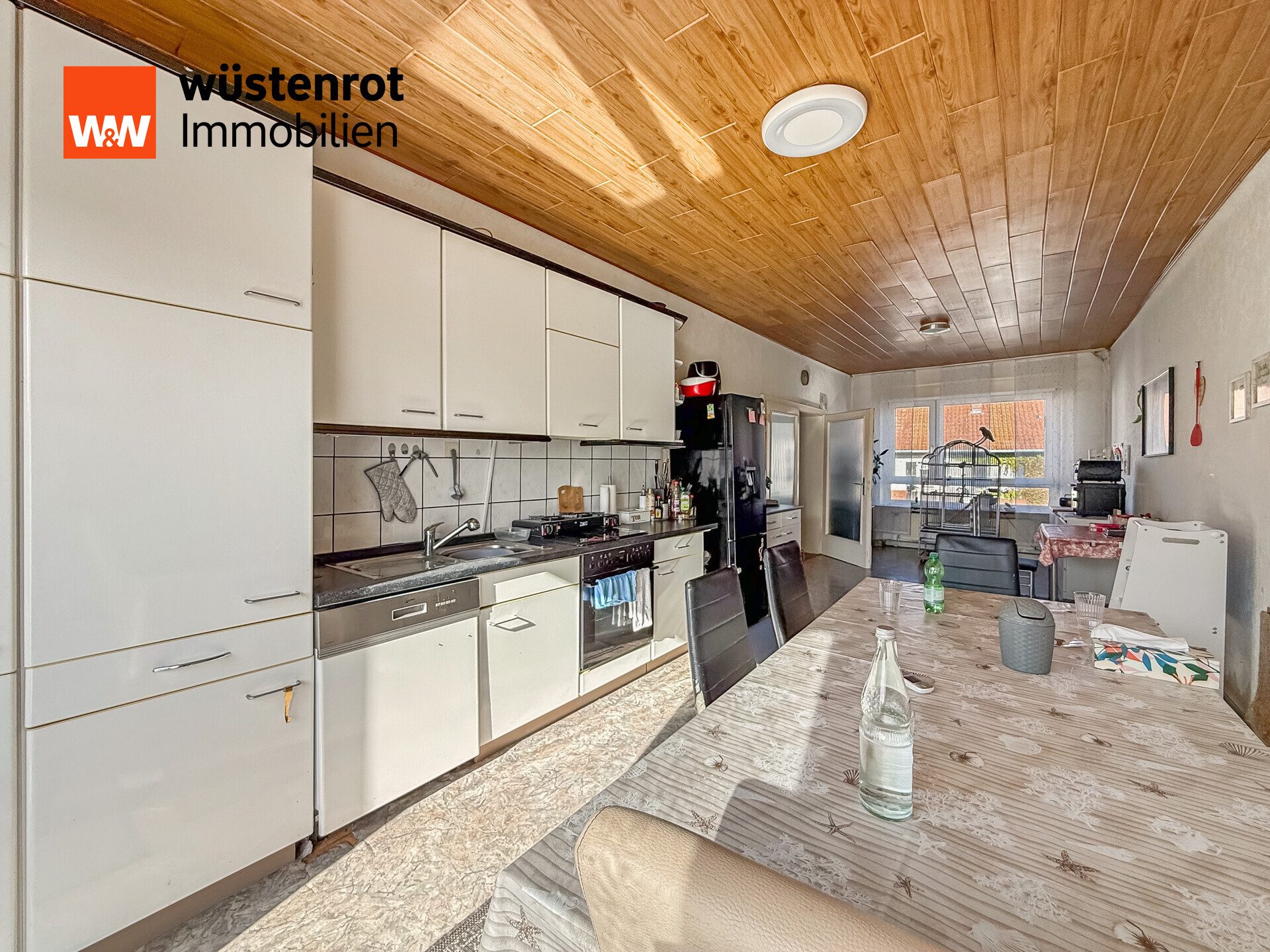 Immobilienangebot - Wallerfangen - Alle - Reihenmittelhaus im Ortskern von Wallerfangen mit ca. 188 m² Wohnfläche und Entwicklungspotenzial
