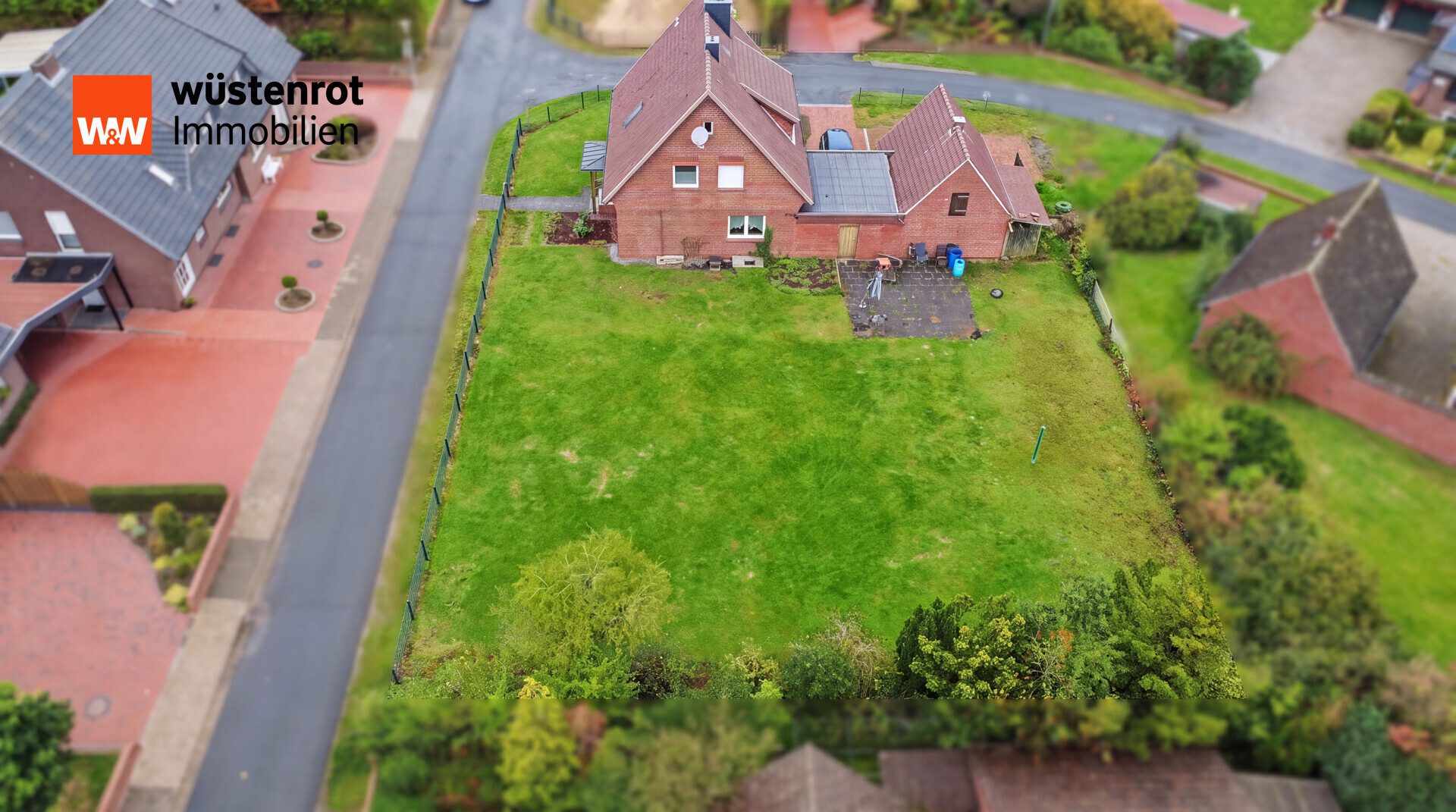 Immobilienangebot - Kettenkamp - Alle - Platz zum Wohnen, Leben und Wohlfühlen – Einfamilienhaus mit großem Grundstück!